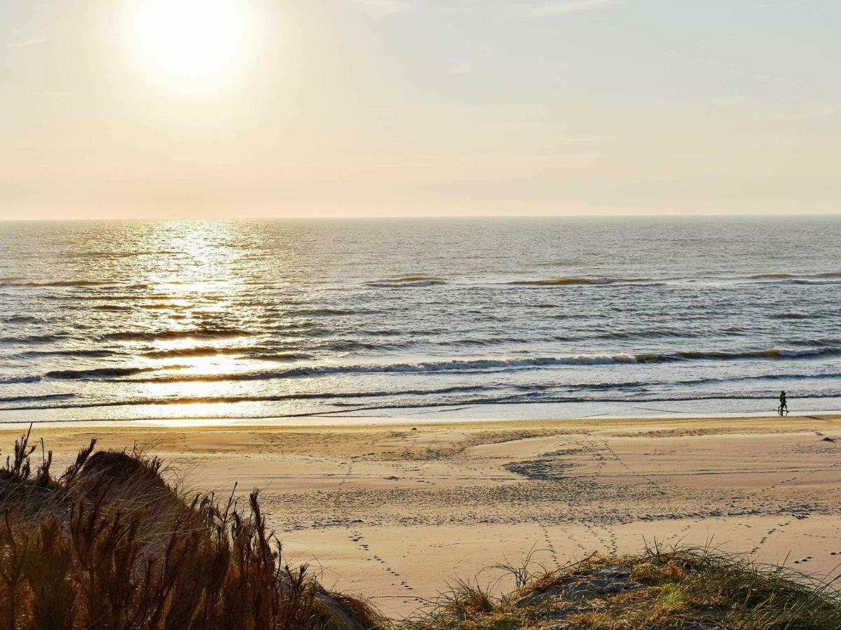 6 Person Holiday Home In Hvide Sande Exteriör bild