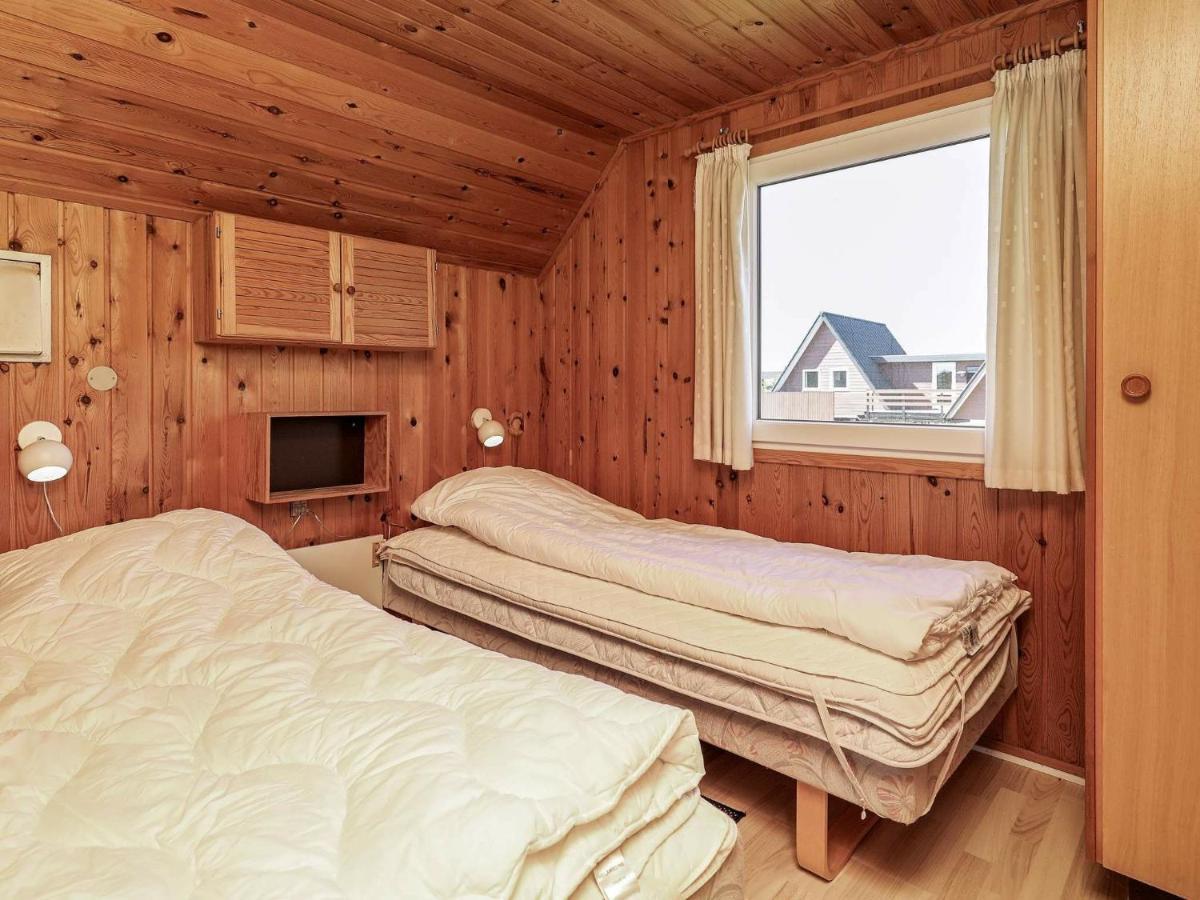 6 Person Holiday Home In Hvide Sande Exteriör bild
